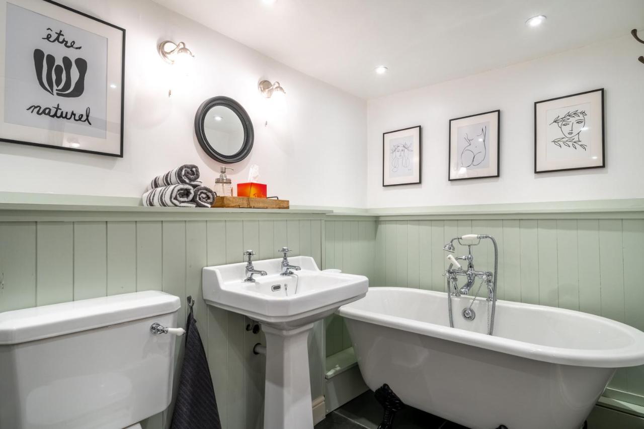 Low Nook Cottage - Gorgeous Decor Broughton in Furness Bagian luar foto